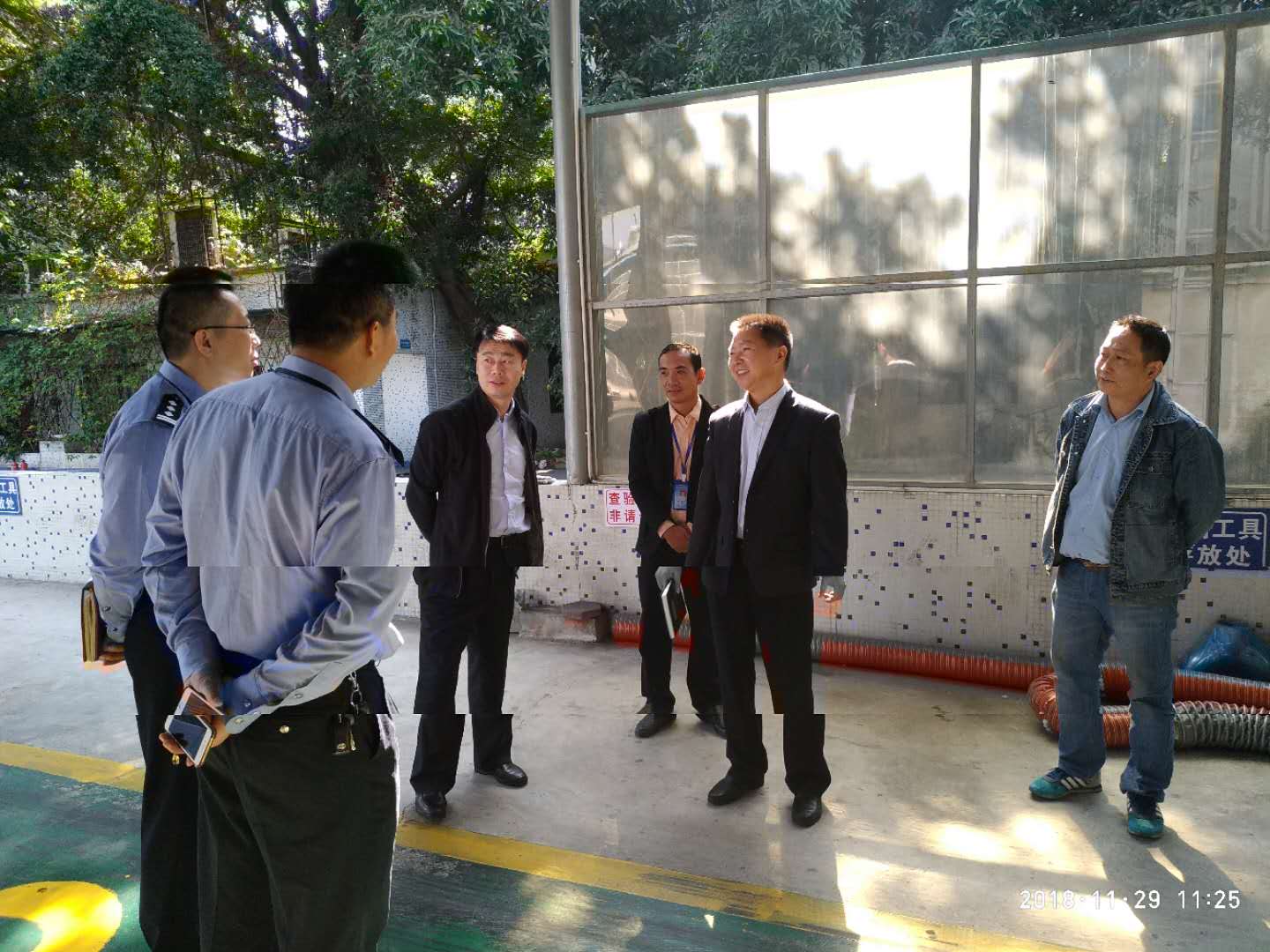 廣東省公安廳車(chē)管處汪春洋副處長(cháng)蒞臨我司三檢合一改造的檢測站指導工作